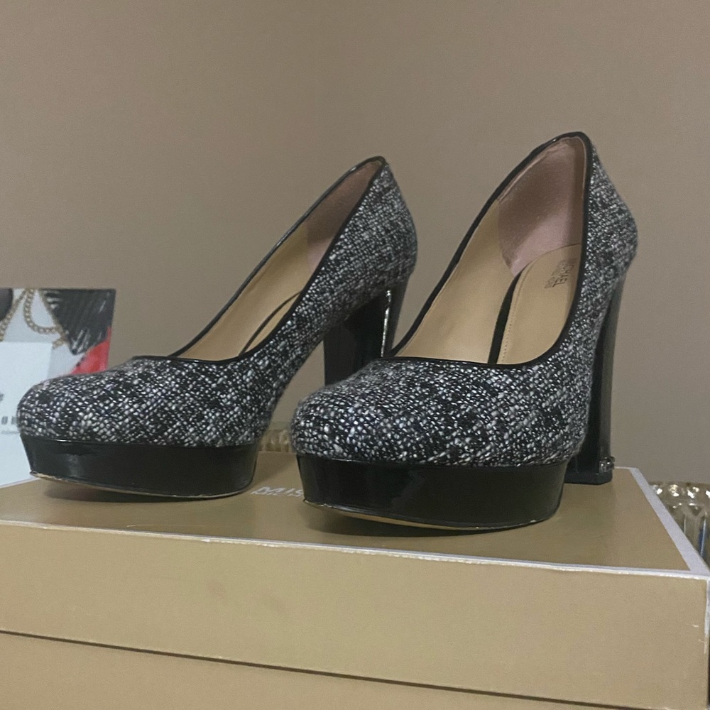 Michael Kors Tweed Pump